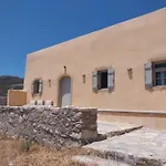 Traditional House In Kalamos