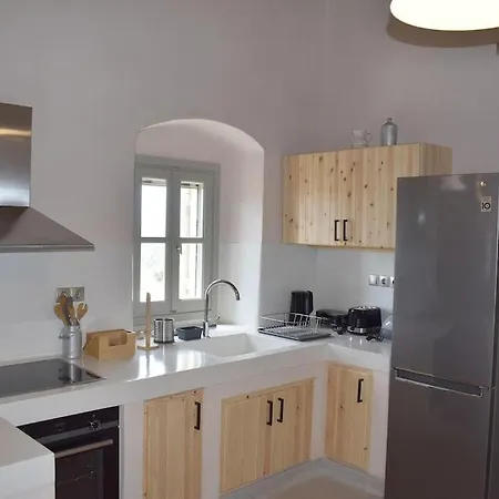 Villa Traditional House In Kalamos