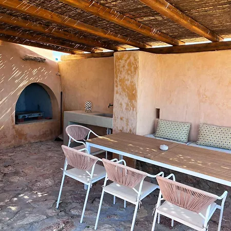 Villa Traditional House In Kalamos Spilies