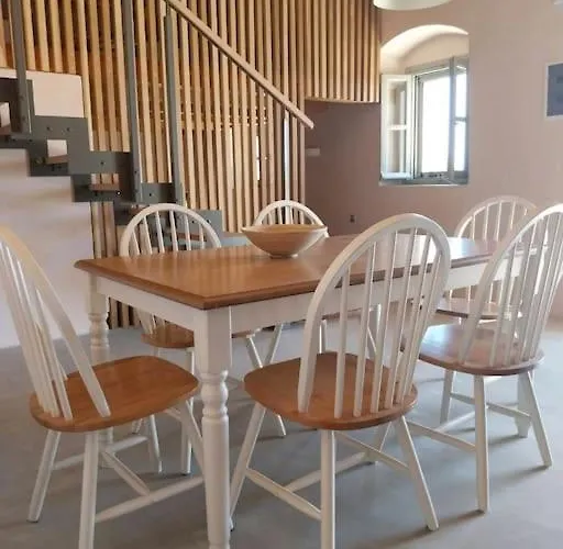 Βίλα Traditional House In Kalamos