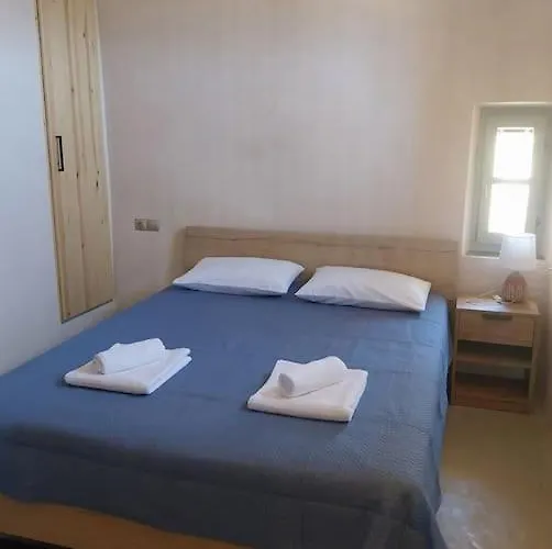 Βίλα Traditional House In Kalamos