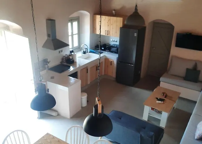 Traditional House In Kalamos * Spilies