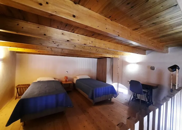 Traditional House In Kalamos *