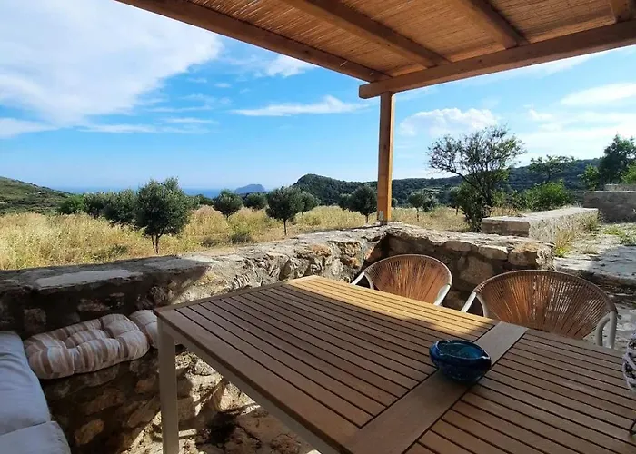 Βίλα Traditional House In Kalamos *